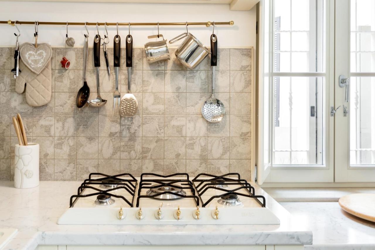 Appartamento Suite Design Parma Bagian luar foto